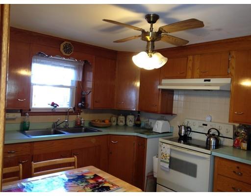28 Slater St, Webster, MA 01570 photo 5