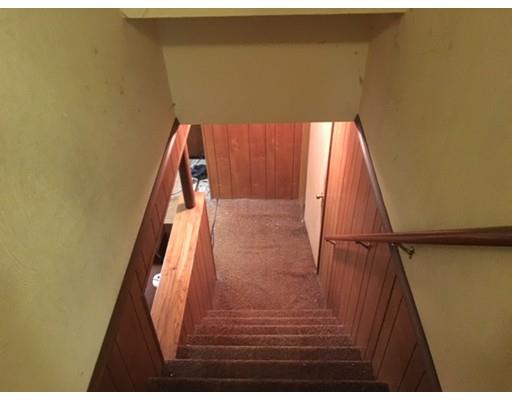 131 Kerry Dr, Springfield, MA 01118 photo 18