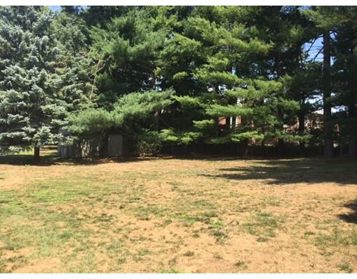131 Kerry Dr, Springfield, MA 01118 photo 4