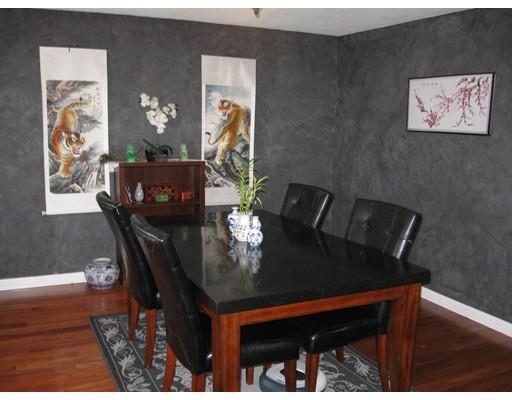 56 Gates Ave, Springfield, MA 01118 photo 9