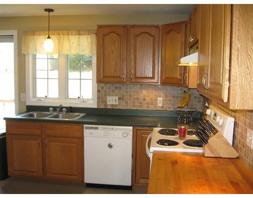 56 Gates Ave, Springfield, MA 01118 photo 6