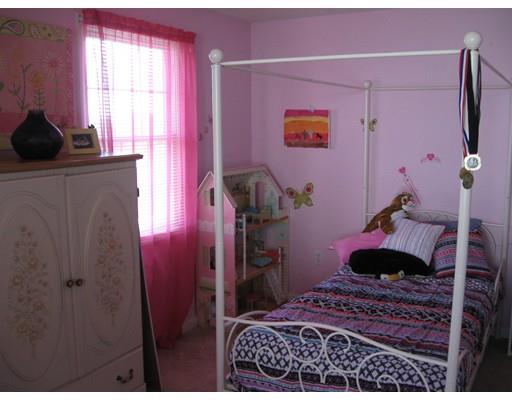 56 Gates Ave, Springfield, MA 01118 photo 23