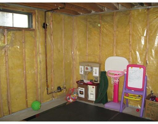 56 Gates Ave, Springfield, MA 01118 photo 27