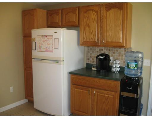56 Gates Ave, Springfield, MA 01118 photo 8