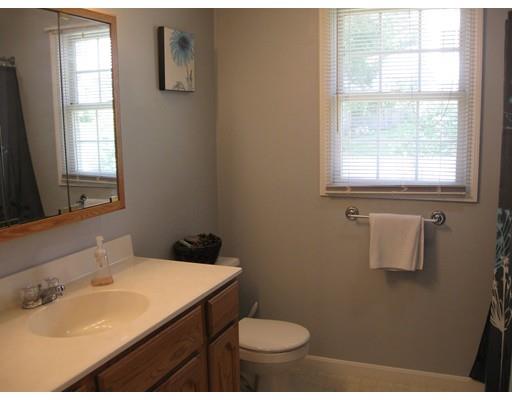 56 Gates Ave, Springfield, MA 01118 photo 24