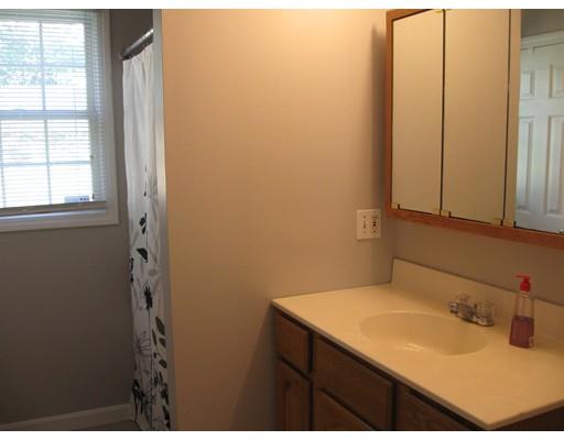 56 Gates Ave, Springfield, MA 01118 photo 15