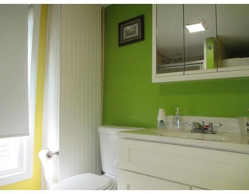 591 Plainfield St, Springfield, MA 01107 photo 11