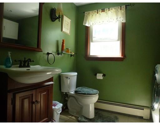 78 Peckham Rd, Acushnet, MA 02743 photo 9