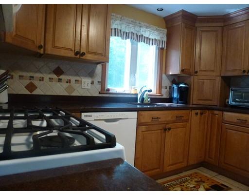 78 Peckham Rd, Acushnet, MA 02743 photo 8