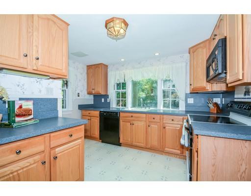 33 Hillside Rd, Reading, MA 01867 photo 8