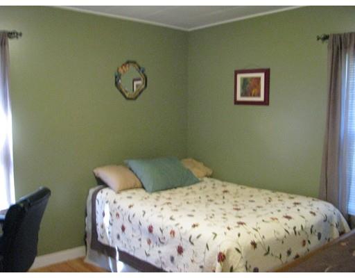 759 Pendleton Ave, Chicopee, MA 01020 photo 14