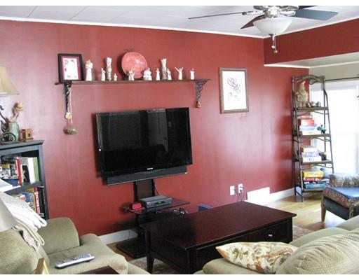759 Pendleton Ave, Chicopee, MA 01020 photo 10