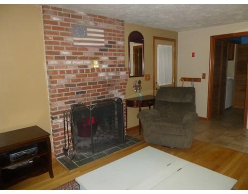 5 Chambers Ct, Mansfield, MA 02048 photo 6