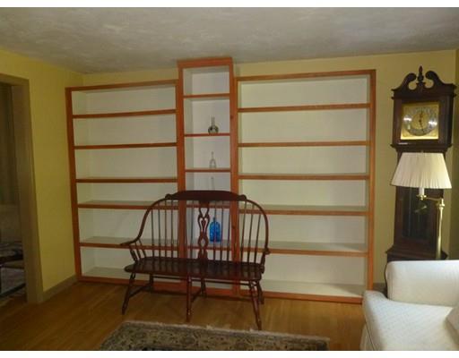 5 Chambers Ct, Mansfield, MA 02048 photo 4