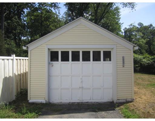 93 Stuart St, Springfield, MA 01119 photo 4