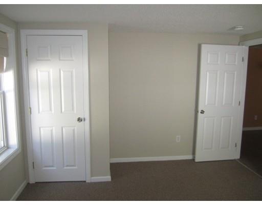 93 Stuart St, Springfield, MA 01119 photo 16