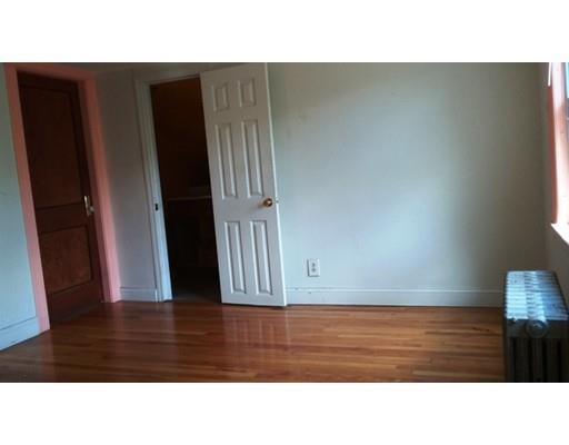 15 Vineyard St, Worcester, MA 01603 photo 10
