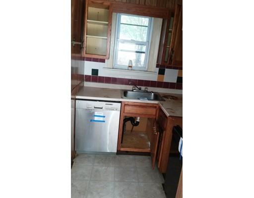 15 Vineyard St, Worcester, MA 01603 photo 7