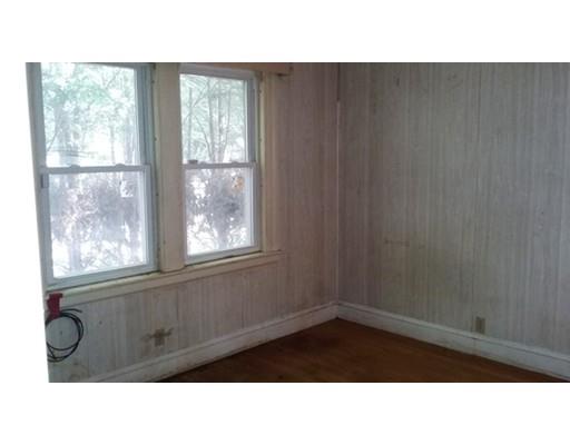 15 Vineyard St, Worcester, MA 01603 photo 9