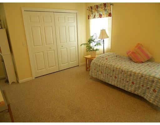 114 Maple St #A, Easthampton, MA 01027 photo 13