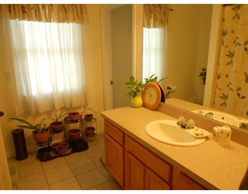 114 Maple St #A, Easthampton, MA 01027 photo 9