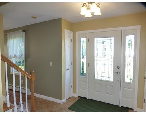 5 Northgate Cir, Worcester, MA 01606 photo 3