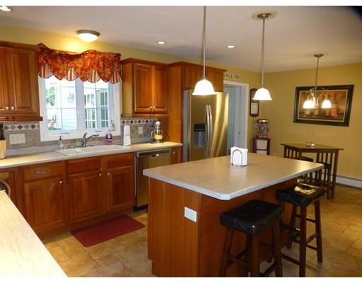 5 Northgate Cir, Worcester, MA 01606 photo 6