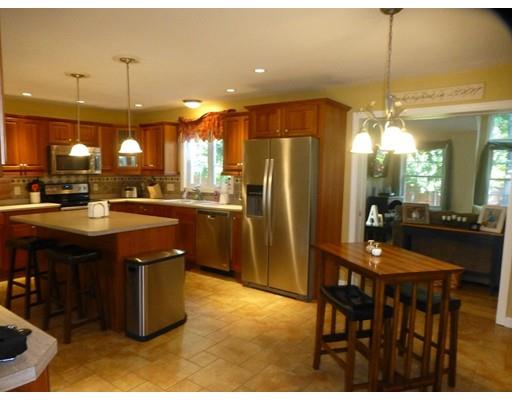 5 Northgate Cir, Worcester, MA 01606 photo 5