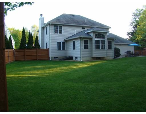 5 Northgate Cir, Worcester, MA 01606 photo 2