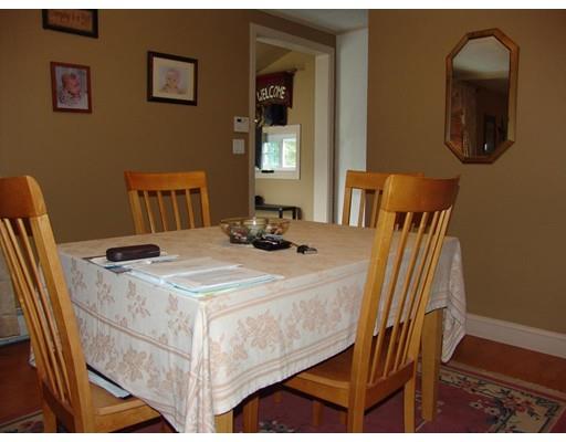 49 Norman St, Fall River, MA 02720 photo 4
