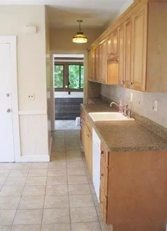 67-69 Thomas St, Dedham, MA 02026 photo 12