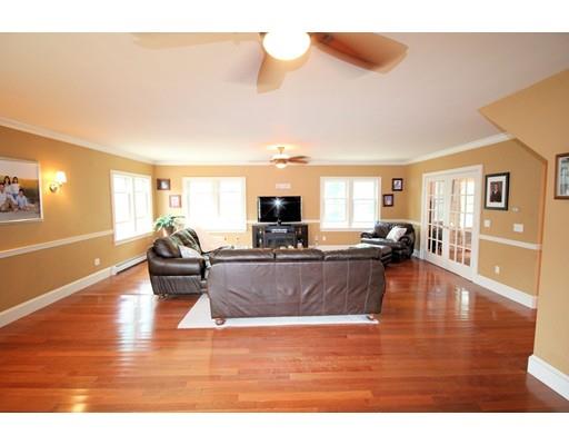 43 Bennett St, Gloucester, MA 01930 photo 4