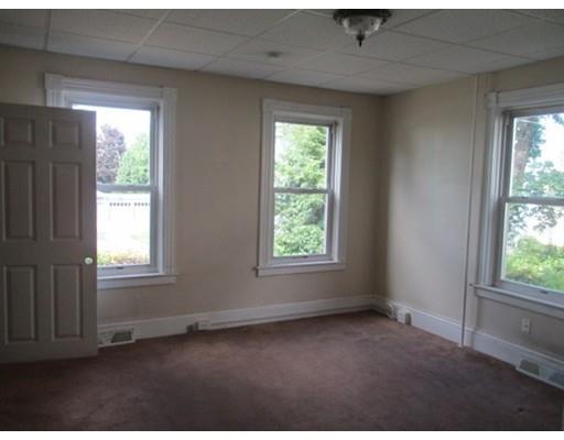 9 Kosta St, Worcester, MA 01607 photo 6