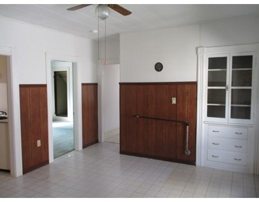 9 Kosta St, Worcester, MA 01607 photo 8