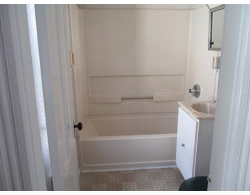 9 Kosta St, Worcester, MA 01607 photo 9