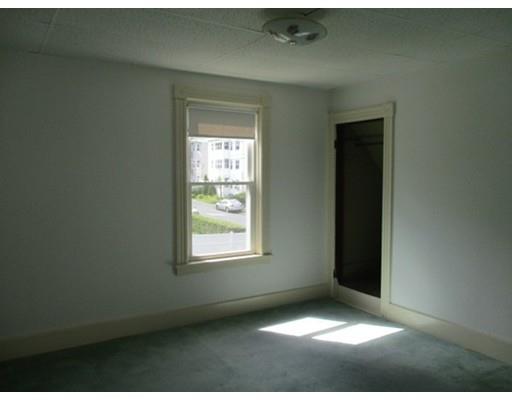 9 Kosta St, Worcester, MA 01607 photo 10