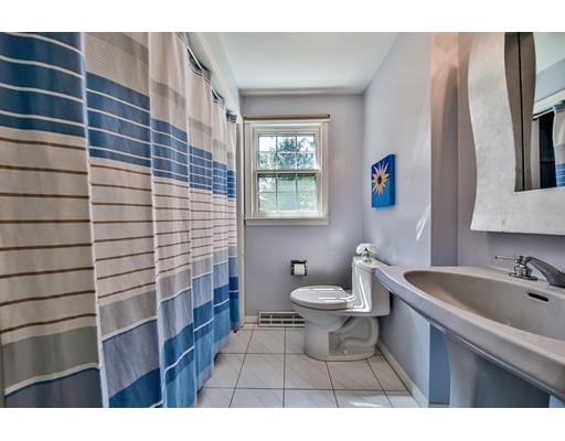 23 Cider Mill Rd, Framingham, MA 01701 photo 13