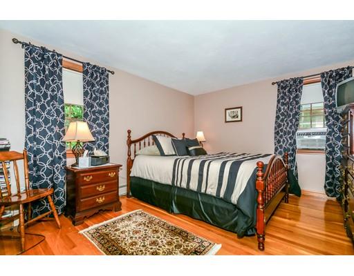 36 Colonial Dr, Reading, MA 01867 photo 11