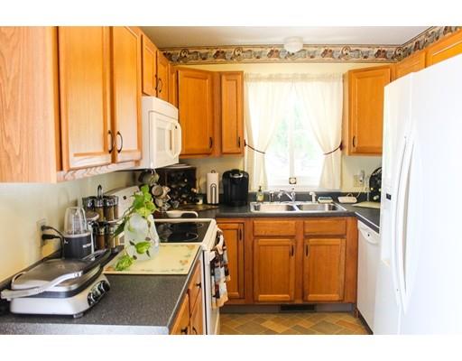 16 Bernard St, Chicopee, MA 01013 photo 5