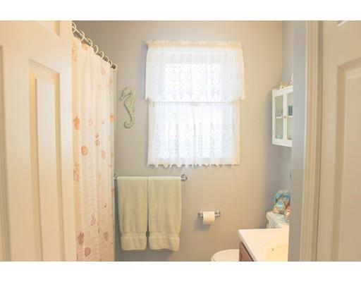 16 Bernard St, Chicopee, MA 01013 photo 12