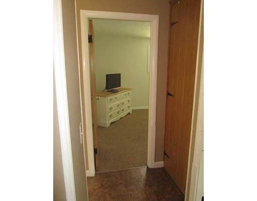1 Oak Tree Ln, Webster, MA 01570 photo 16