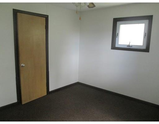 1 Oak Tree Ln, Webster, MA 01570 photo 23