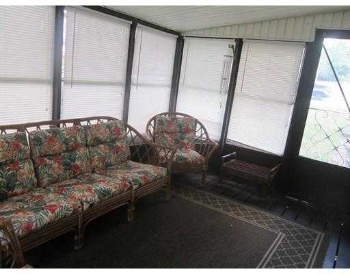 1 Oak Tree Ln, Webster, MA 01570 photo 6