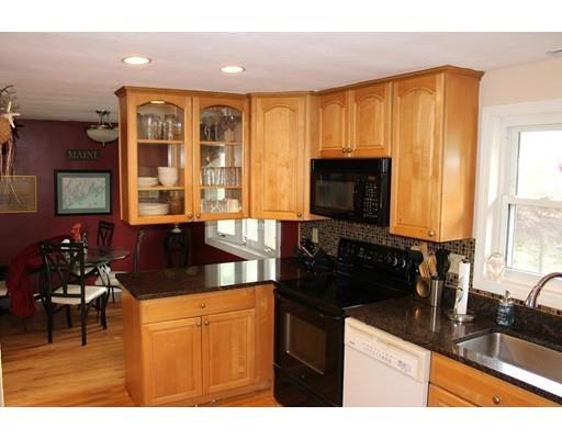 35 Donna Rd, Framingham, MA 01701 photo 9