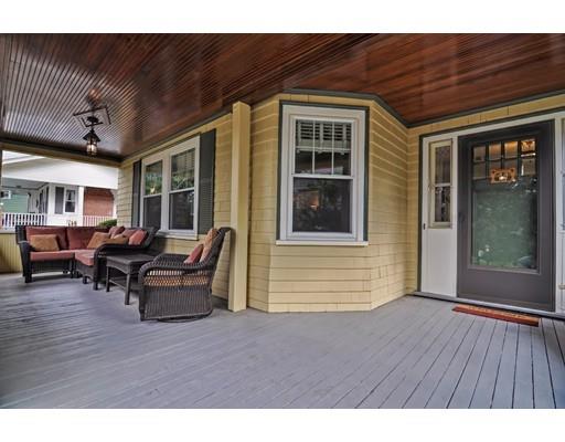 76 Birchland Ave, Springfield, MA 01119 photo 9