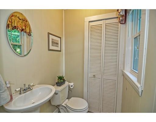 76 Birchland Ave, Springfield, MA 01119 photo 21