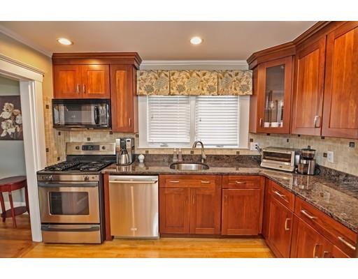 76 Birchland Ave, Springfield, MA 01119 photo 18