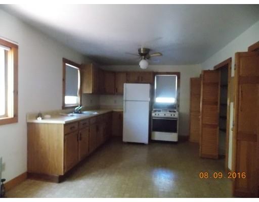 31 Walnut St, Maynard, MA 01754 photo 3