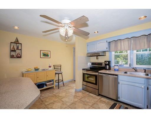 35 Bates Ave, Worcester, MA 01605 photo 12