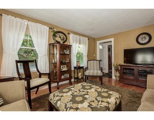 35 Bates Ave, Worcester, MA 01605 photo 6